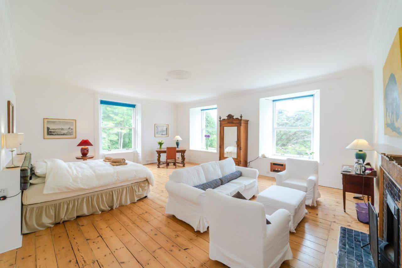 Bed & Breakfast Estate And Self Catering